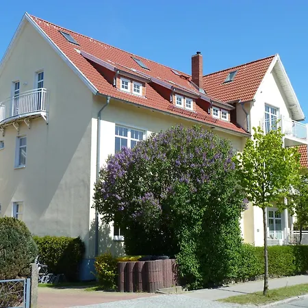 Leuchtturmblick - Auszeit Mit Fahrradkellerstellflaeche Apartamento Ostseebad Kühlungsborn
